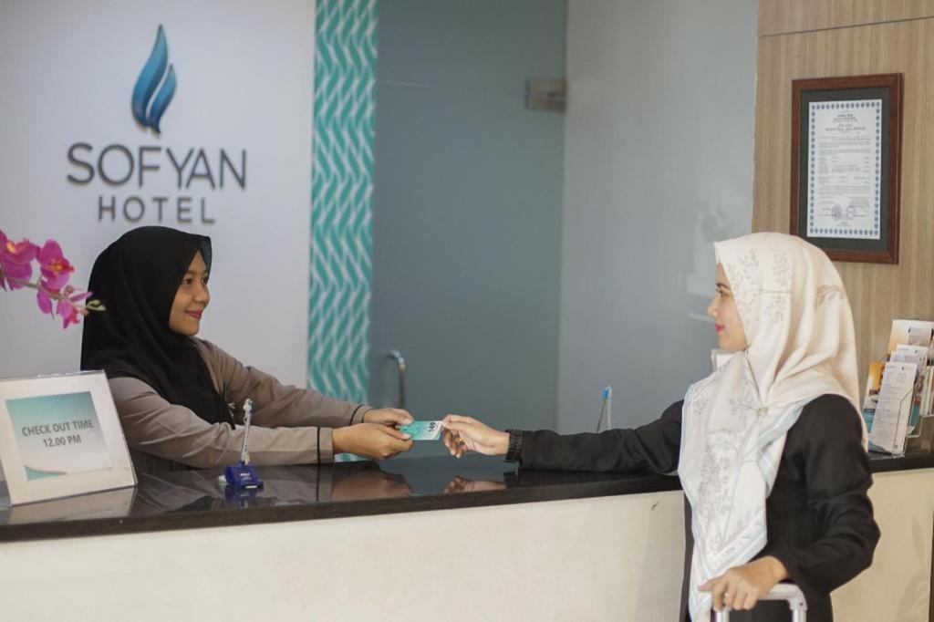Sofyan Hotel Soepomo Джакарта Экстерьер фото