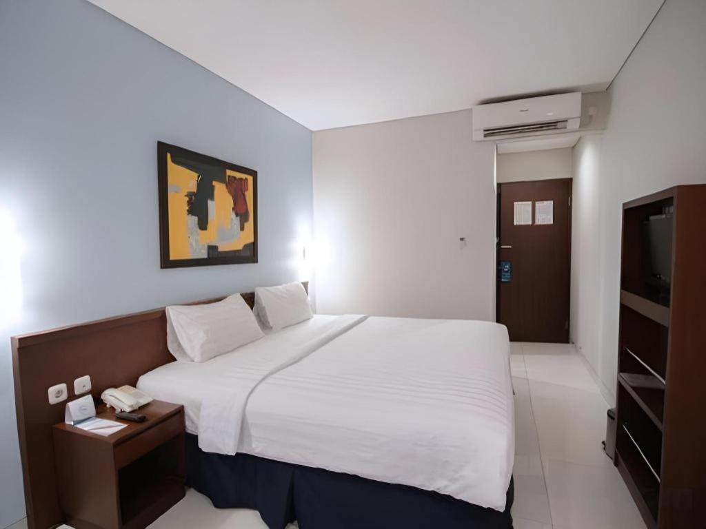 Sofyan Hotel Soepomo Джакарта Экстерьер фото