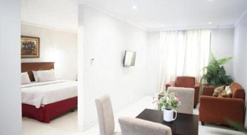 Sofyan Hotel Soepomo Джакарта Экстерьер фото